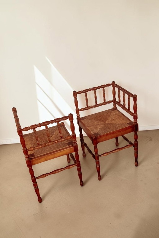 Antike französische Eckstühle mit gedrechselter Federung, 2er-Set – stoelen fauteuils, Rattan, Wood (photo 2 of 9)