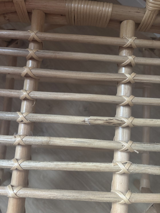 Image 1 of Chaise Lotus en rotin