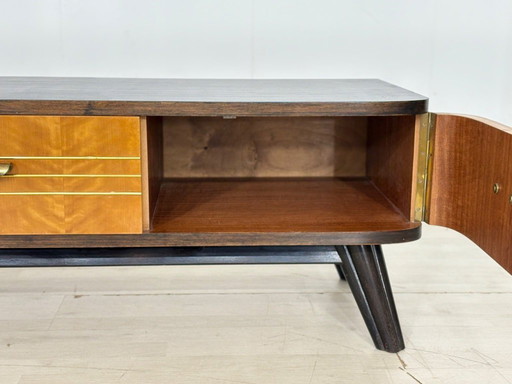 Mid Century Sideboard (60er Jahre) – Handaufgearbeitete Platte in Vintage-Schwarz
