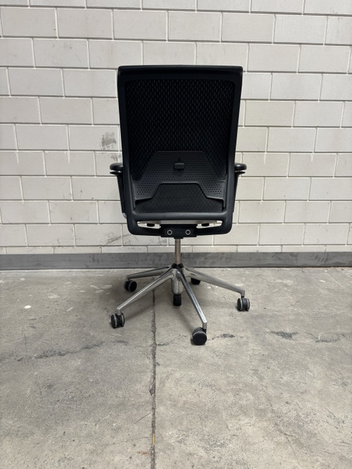 Vitra ID Mesh Bureaustoelen 2 Stuks Op Voorraad