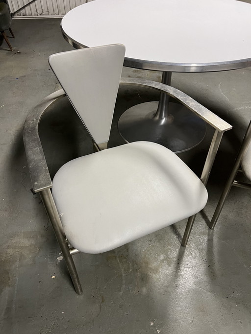 Zwei Stühle Memphis belgo chrome