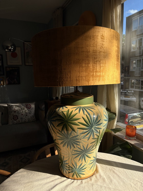 Image 1 of Authentic lamp with leaves