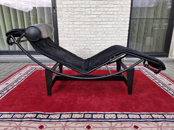 Original Cassina LC4 Chaise Longue, Full Black Pony, Mint Condition!, Armchairs, Chrome, Leather (photo 6 of 15)