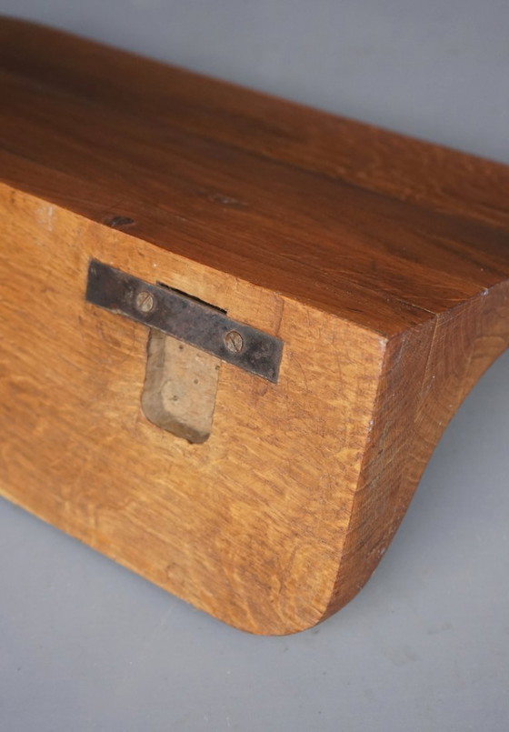 Image 1 of Klein, brutalistisch eikenhouten wandplankje, jaren 1950