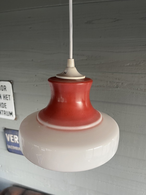 Image 1 of Lampada a sospensione vintage in vetro opalino