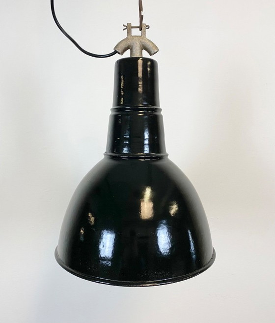 Image 1 of Lampe Bauhaus vintage industrielle en émail noir, années 1930