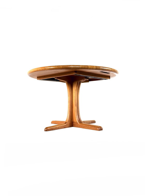 Image 1 of Vintage Danish extendable dining table, Juul Kristensen '70