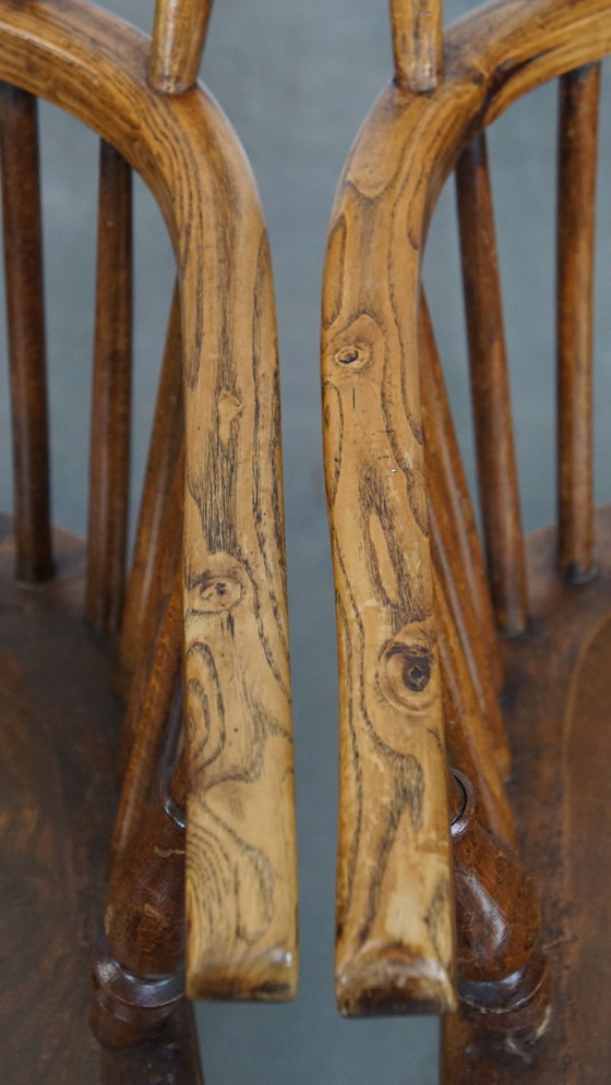 Image 1 of 4x Antike englische Windsor Stühle aus dem 19. Jahrhundert aus Ulmenholz