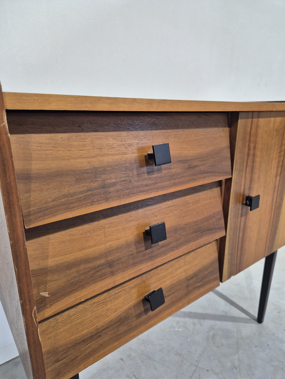 Image 1 of Buffet du milieu du siècle