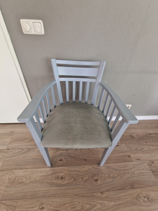 Wooden dining room chairs