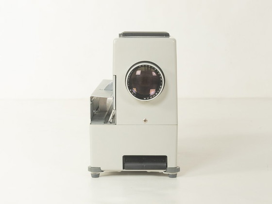 Proiettore di diapositive D 40, Dieter Rams, Braun – Oggetti decorativi, Plastica (photo 8 of 26)