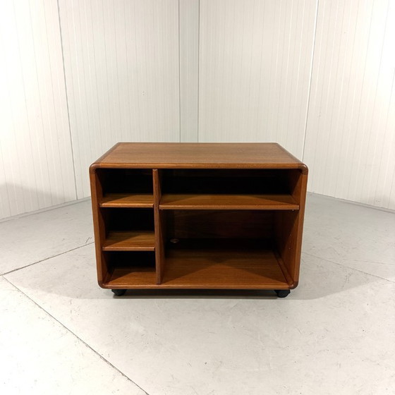 Image 1 of Mueble de TV con audio de teca Dyrlund sobre ruedas, años 60