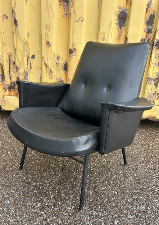 Poltrona SK660 Pierre Guariche