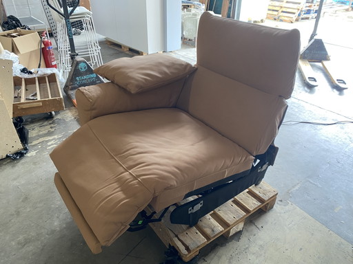 Set of 2 Kuka Home Motorized Recliners with Battery Packs – New Condition