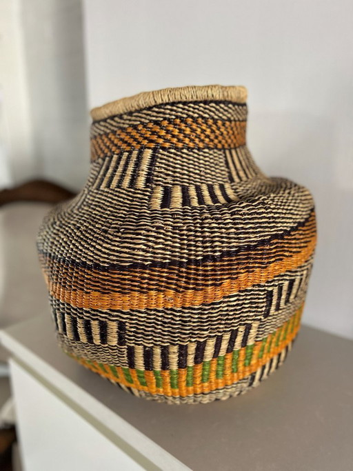 Handwoven basket / vase – from a cooperative in Africa
