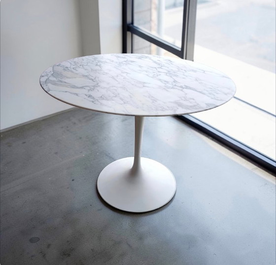 Image 1 of Table Tulipe Internationale 90cm Eero Saarinen Knoll Années 1960 De Coene