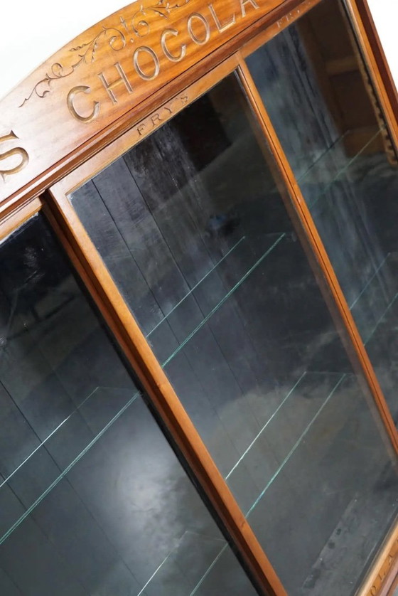 Image 1 of Escaparate de caoba de Chocolates Fry, finales del siglo XIX