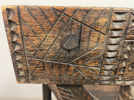 Zeldzame Ethiopische Gurage Hoofdmanstoel, handgesneden hardhout, ca. jaren 30. – Eetkamerstoelen, Wood (photo 17 of 17)