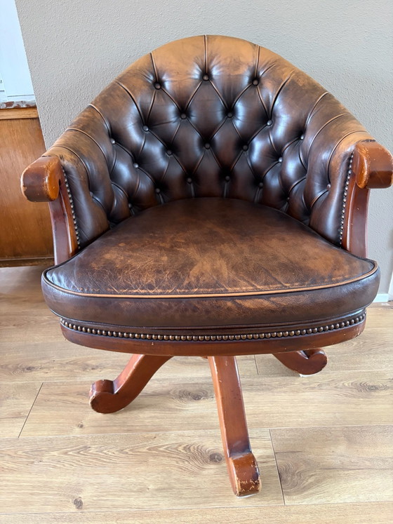 Vintage Antique Leather Chesterfield Swivel Office Chair, Swivel chairs, Metal, Brown (photo 3 of 9)