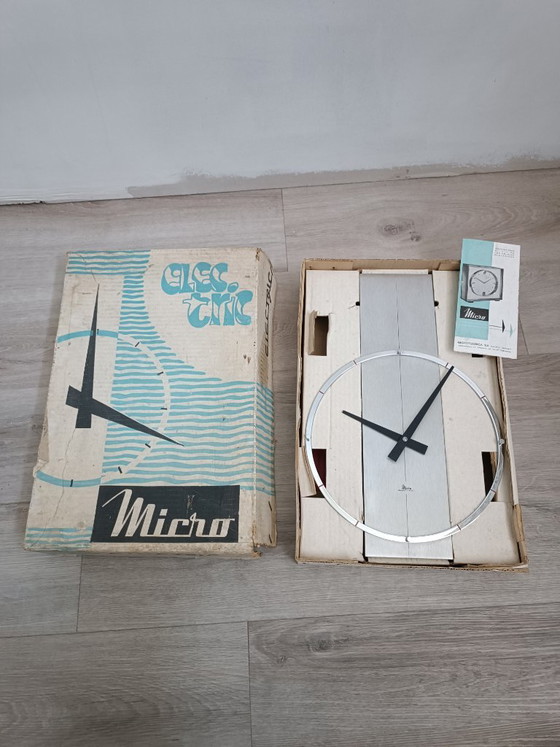 Micro Electric Design Klok van Microtecnica Jaren 70 – Wanddecoratie, Aluminium (photo 9 of 11)