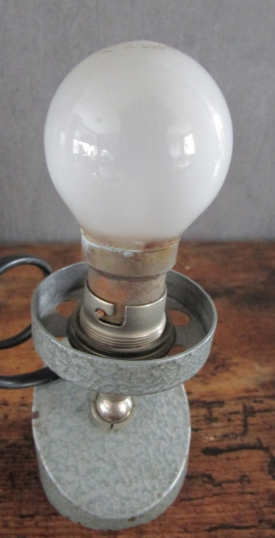 Image 1 of  Industriële lamp  jaren 50 in gegalvaniseerd staal, van het merk Nachet