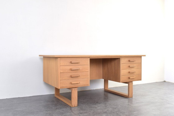 Image 1 of Scrivania Mid-Century in quercia di Torben Valeur e Henning Jensen per Dyrlund, anni '60.