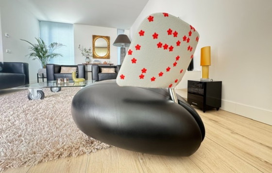 In Excellent Condition Leather Leolux Pallone Pa Design Armchair (photo 4 of 6)