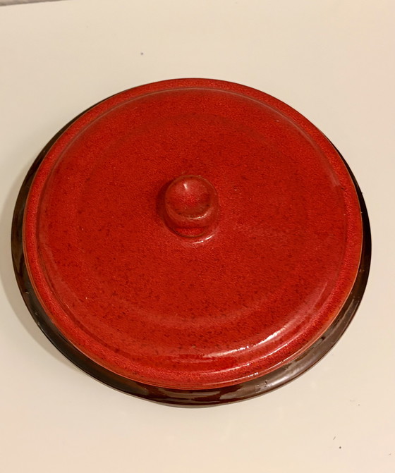 Image 1 of Vintage geglazuurde keramische ovenschaal – bruine en rode tinten