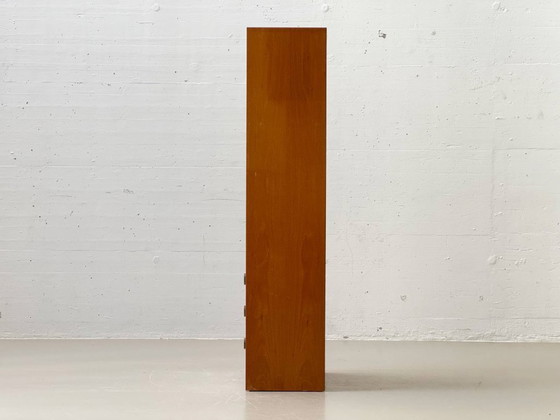 Image 1 of Armoire haute étroite de style milieu du siècle avec tiroirs, années 1960