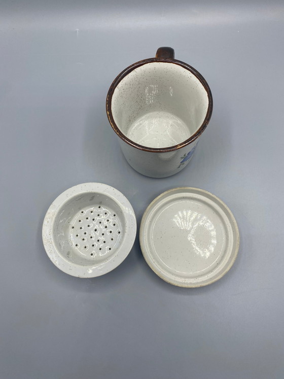 Tasse à thé en céramique avec filtre et couvercle - Motif floral peint à la main – Vaisselle, Metal, Ceramic (photo 5 of 5)