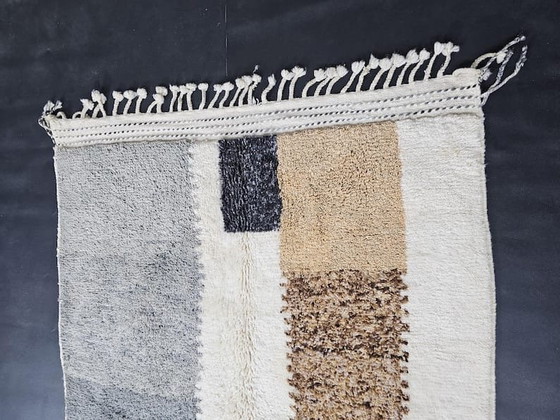 Image 1 of Handmade Moroccan natural wool rug, 150x250 cm