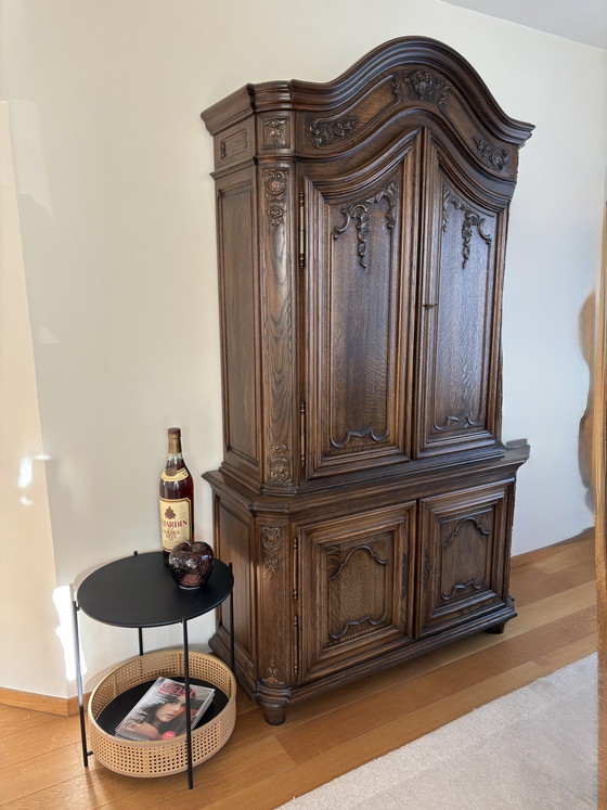 Image 1 of Zona pranzo con armadio e credenza