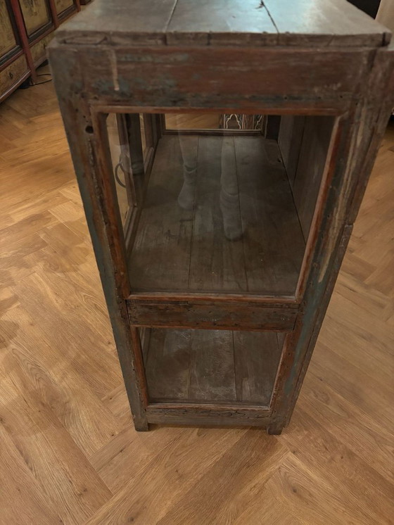 Image 1 of Vetrina vintage in stile indiano