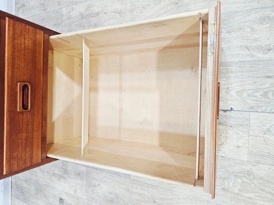 Contenitore vintage in teak di Niels Jonsson per Hugo Troeds, anni '60 – Armadi contenitori (photo 11 of 15)
