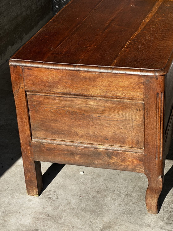 Cofre de roble de estilo provenzal francés del siglo XVIII – Fabrication Artisanale 18 e siècle, Aparadores (photo 8 of 14)