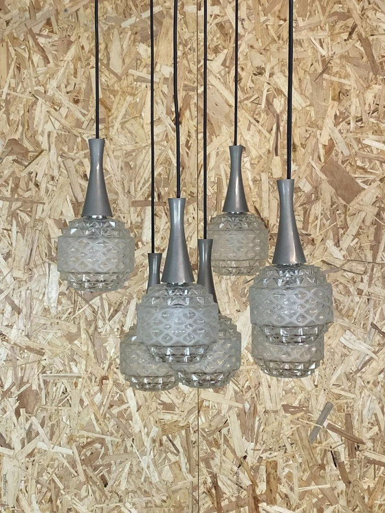 Image 1 of Lampada da soffitto anni '60 e '70, lampada a sospensione, lampada a cascata, design spaziale in vetro, anni '70