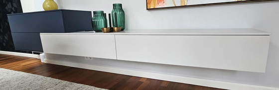 Image 1 of Groot Interstar design wandmeubel (405,5 cm) – Silver Laqué, Kosmos Blauw & Noten