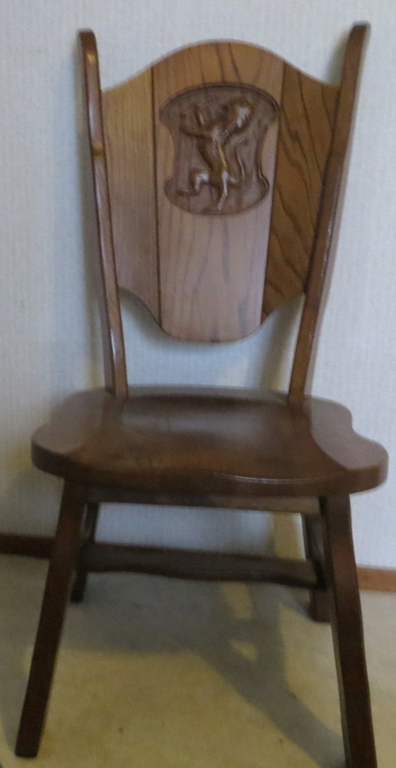 4 Vintage oak chairs with carved backrest in very good condition – Dining chairs, Wood (photo 2 of 8)