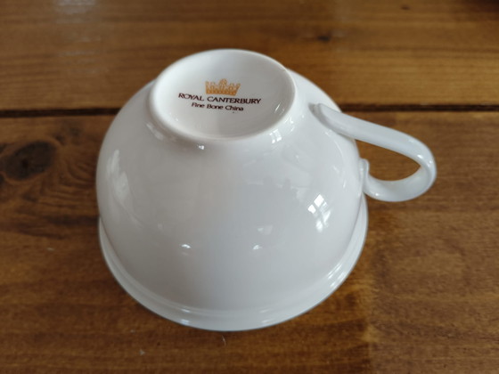 Image 1 of 7 tasses et soucoupes Royal Canterbury