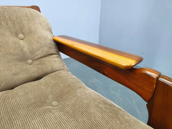 Image 1 of Twee Scandinavische loungestoelen uit de jaren 70, gemaakt van hout met corduroy bekleding.