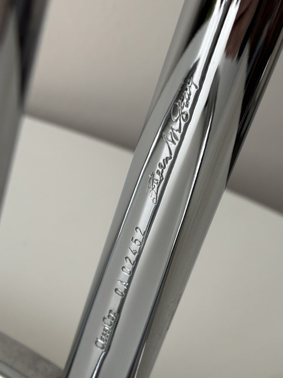 Image 1 of Table d'appoint Eileen Gray originale (marquée) chromée E 1027 avec plateau en verre