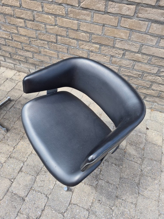 Image 1 of Artifort Geoffrey Harcourt 2 design armchairs F63 black