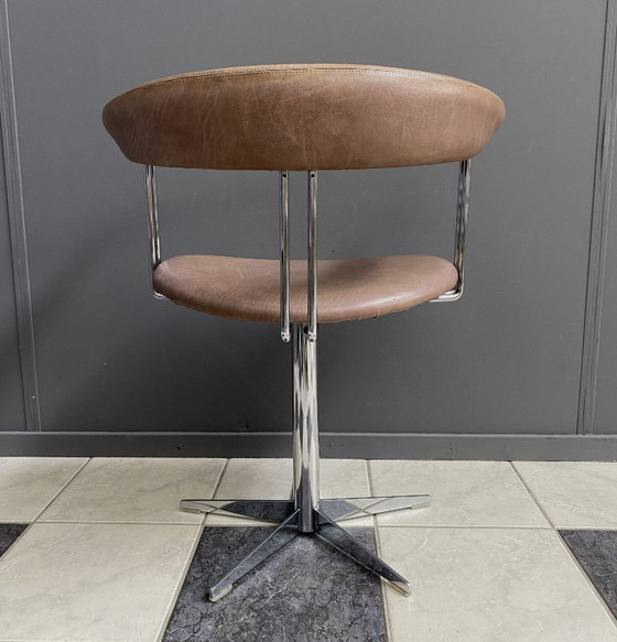 Image 1 of Ensemble de 4 chaises pivotantes style Borje Johansen années 1970