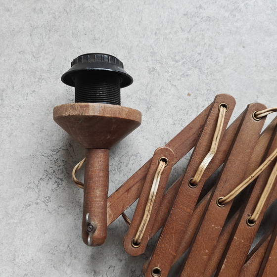 Image 1 of Applique murale vintage en bois en forme de ciseaux – années 1960/70