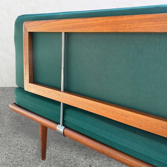 Image 1 of Divano "Minerva" di P. Hvidt & O. Molgaard Nielsen, 1960