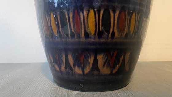 Image 1 of Large vintage Moroccan Safi vase – Hand-signed 'Ibna Idriss' (33 cm)