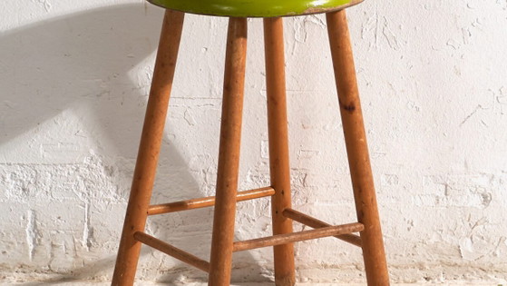 Antique wooden stool with round seat – Central Europe, circa 1950 – Rustic (photo 3 of 30)