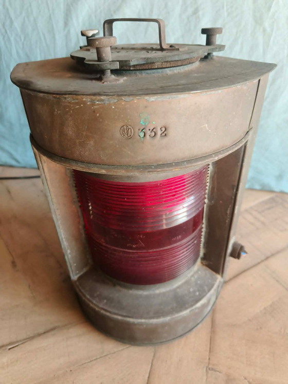 Satz von 2 nummerierten originalen Schiffslaternen aus Kupfer – Tavernier Ostende – ca. 1940–1950 (photo 5 of 10)