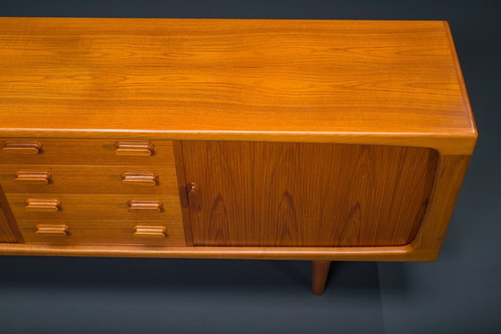 Image 1 of Teakhouten dressoir van Johannes Andersen voor CFC Silkeborg, 1960