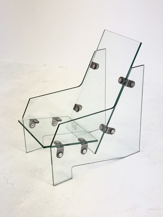 Image 1 of Silla de diseño poco común fabricada íntegramente en vidrio templado